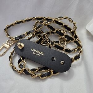 Authentic Chanel Beauté Cable Organizer Cord Wrap VIP Gift